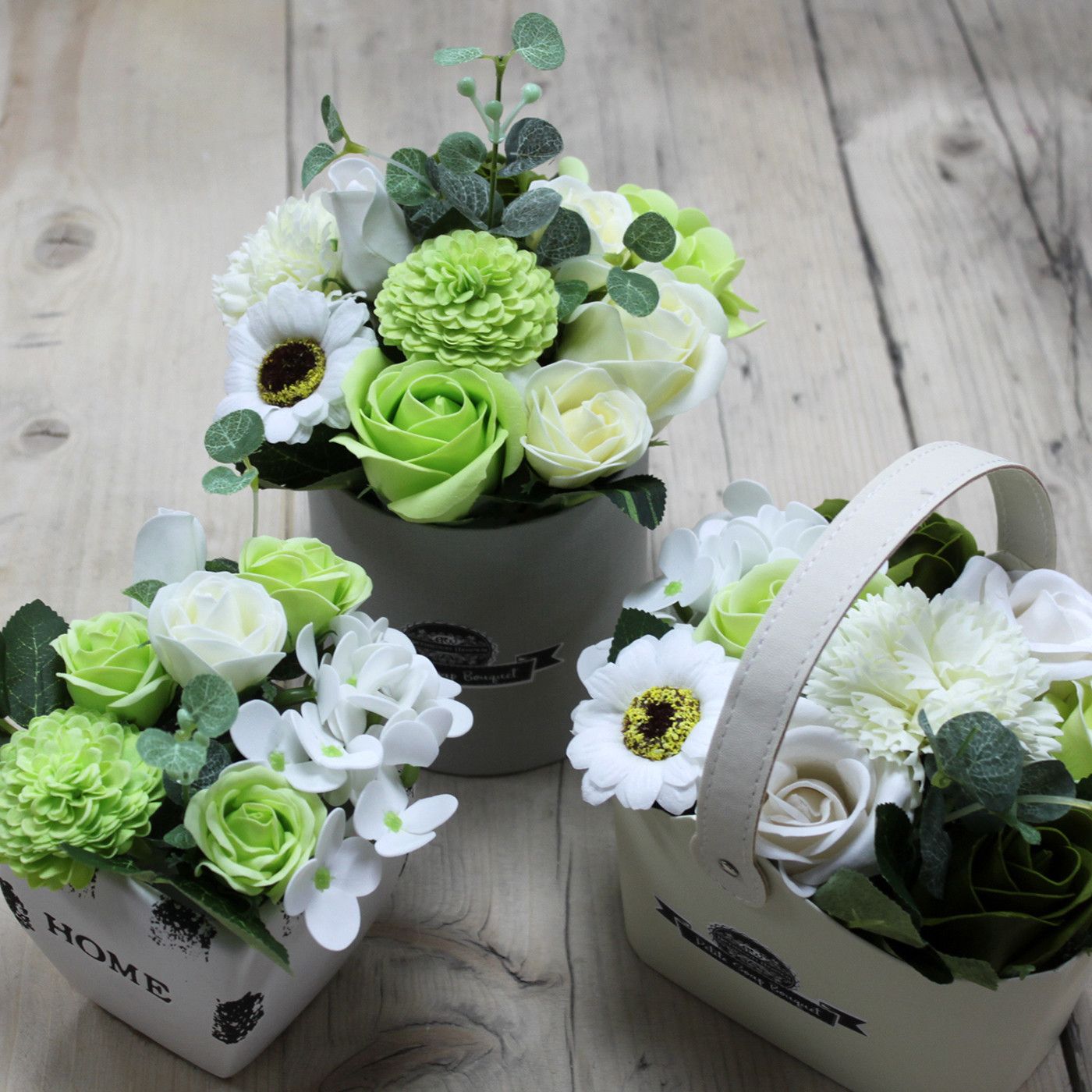Bukiet Petite Basket – Pastelowa Zieleń