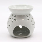 Klasyczny biały kominek ceramiczny – Wycięte drzewo